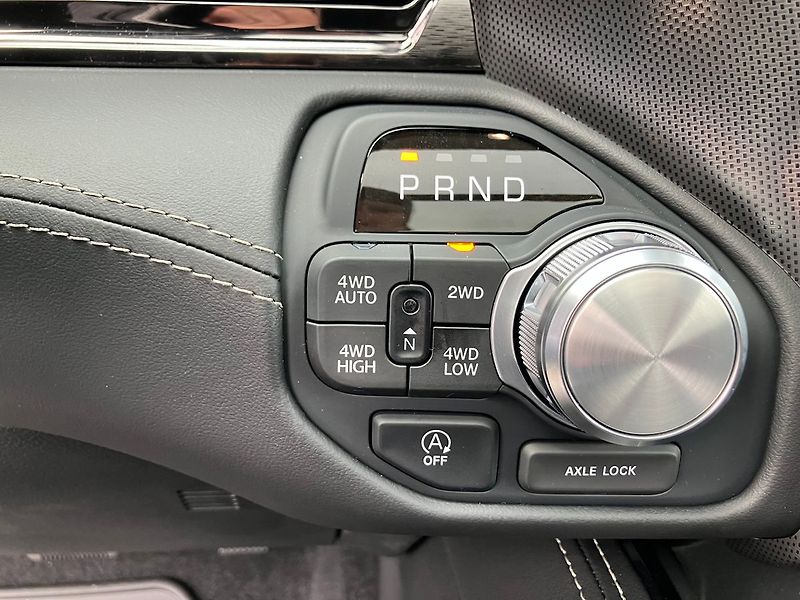 Dodge RAM (2025) 3.0 I6 548k LIMITED NIGHT RAMB - fotka 37 z 81