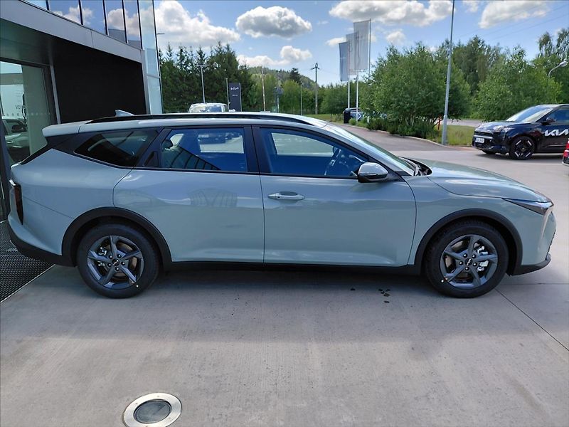 Kia K4 (2026) 1,0   T-GDI SW 7DCT SPIN - fotka 5 z 13