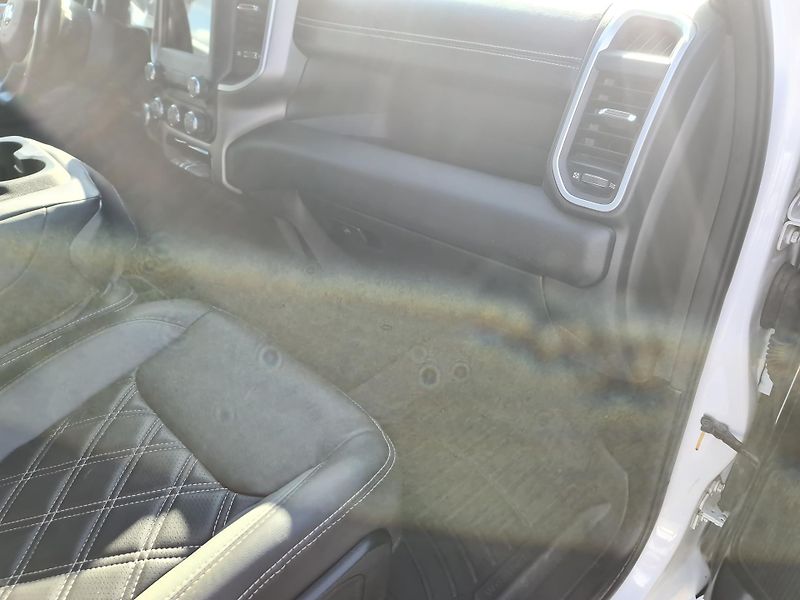 Dodge RAM 1500 (2022) 5.7 HEMI 4x4 BIGHORN LPG - fotka 24 z 67