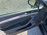 Volkswagen Passat 2,0 TDI Elegance DSG - náhled 11