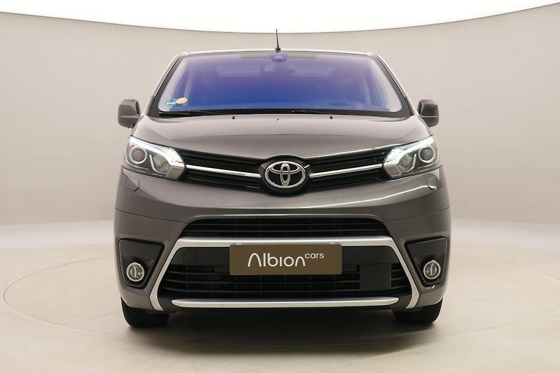 Toyota ProAce Verso 2.0 D-4D 130kW L2 AUT CZ - fotka 15 z 52