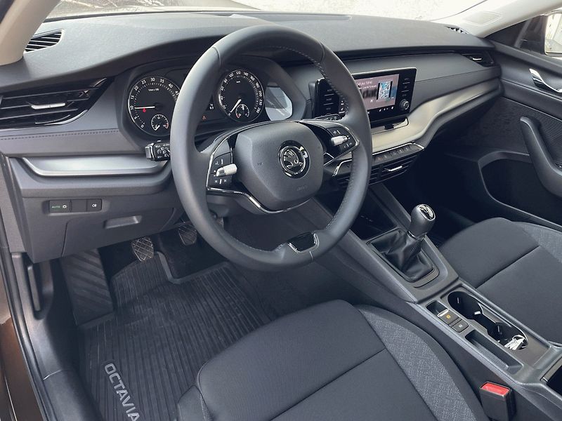 Škoda Octavia (2024) Combi Active 2,0TDI 115k - fotka 19 z 19