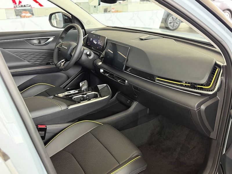 BAIC X55 (2025) ALL IN 130 kW Panorama DCT - fotka 19 z 21