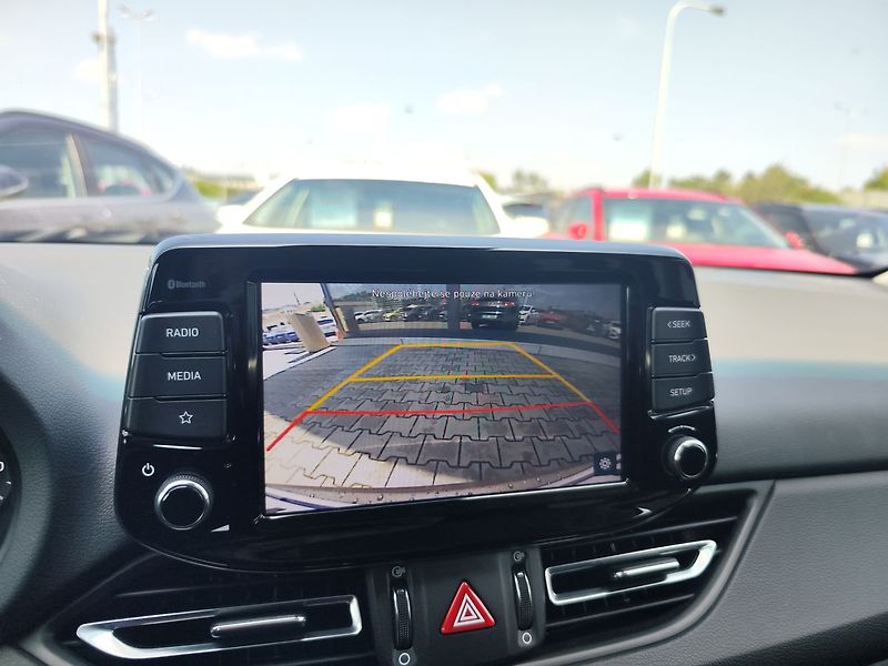 Hyundai i30 1.0 T-GDI/88kW Smart DCT - fotka 16 z 27
