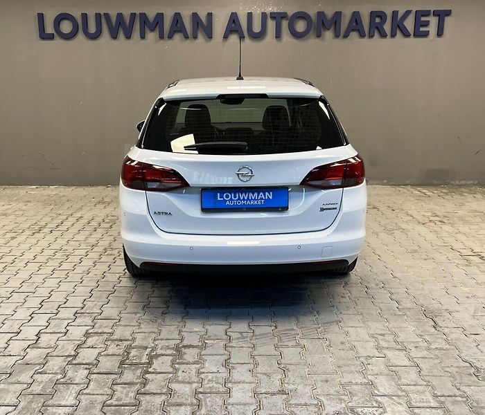 Opel Astra 1.2 ELEGANCE - fotka 13 z 15