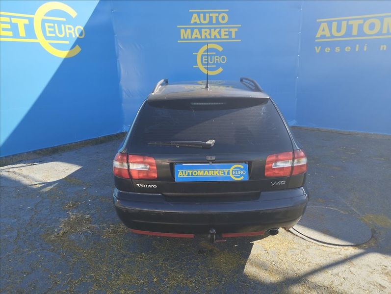 Volvo V40 1,8 90KW - fotka 5 z 16