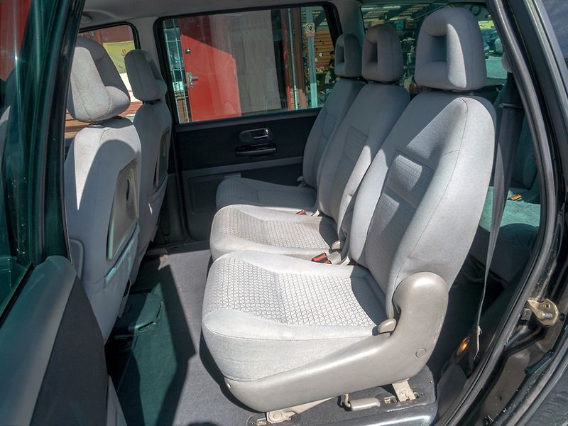 Seat Alhambra (2003) 1.9TDI 96KW – 7 SEDADEL - fotka 32 z 39