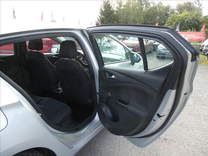 Opel Astra 1,4 i 74kW 2x kola, serviska - fotka 25 z 39