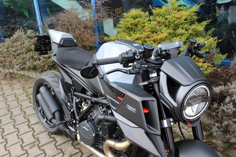 KTM 1290 Super Duke R (2024) BRABUS 2024 LTD EDICE - fotka 2 z 11