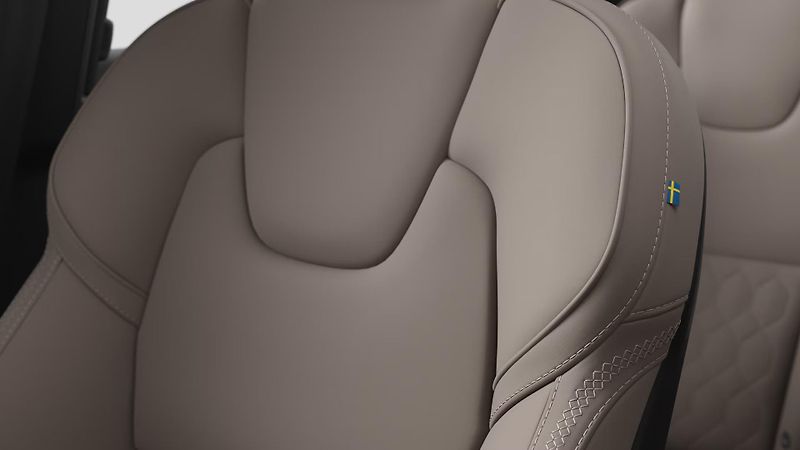 Volvo XC90 (2026) T8 AWD Plug-in CORE 7m - fotka 9 z 12