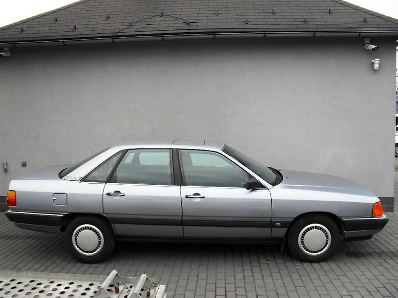 Audi 100 2,3 E 100Kw Velmi zachovalá!! - fotka 6 z 21