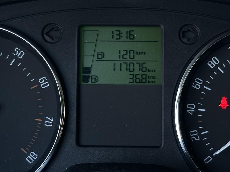 Škoda Roomster (2014) 1.2TSI/63kW * KLIMA * 2.Maj  - fotka 11 z 33