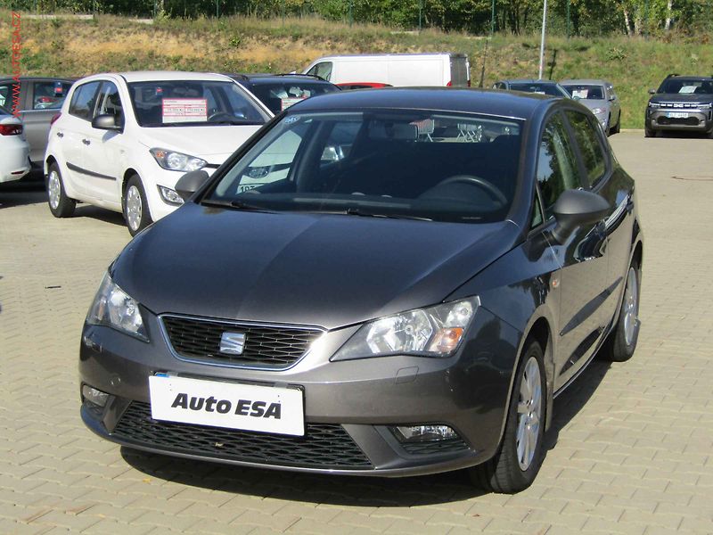 Seat Ibiza (2016) 1.2i, 2.maj,ČR, Xenon, AC, TZ - fotka 3 z 16