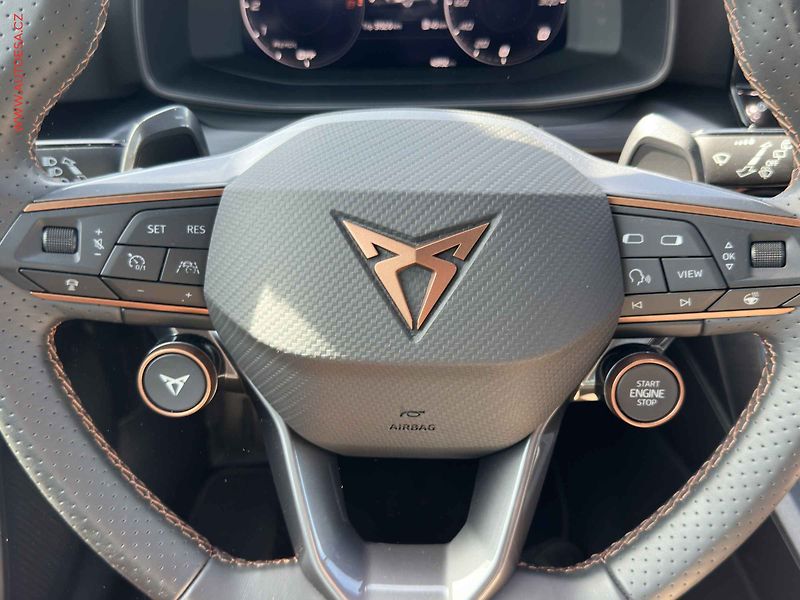 Cupra Formentor (2023) 2.5 TSI, 1.maj,ČR, AT - fotka 14 z 20