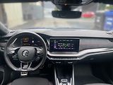 Škoda Octavia 2,0 TDI 147 RS AT - náhled 9