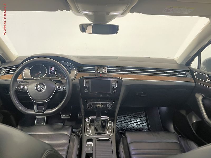 Volkswagen Passat (2015) 2.0 Bi-TDi 4x4, Highline - fotka 8 z 18