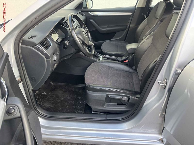 Škoda Octavia (2014) 1.2 TSi, Elegance, park.čidla - fotka 9 z 17