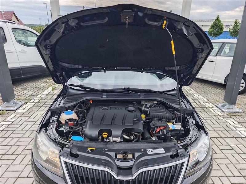 Škoda Rapid 1,6 TDI CR 66kW 7DSG  Spacebac - fotka 19 z 20