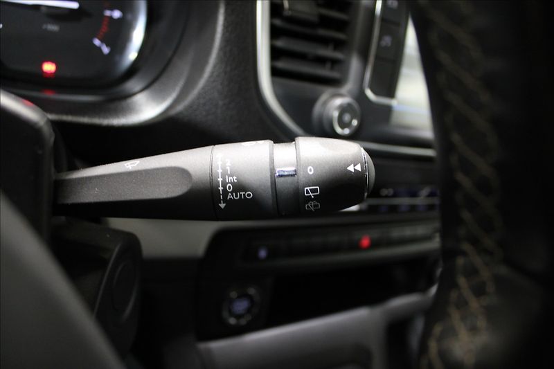 Peugeot Expert 2,0 HDI 6-MÍST L3 145k MAN 6 - fotka 16 z 31