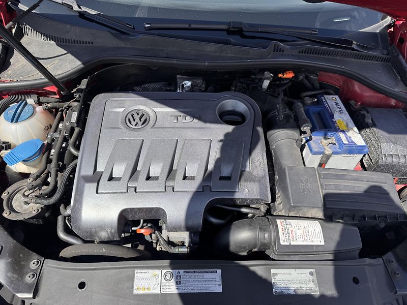 Volkswagen Golf Variant VI, 2010,2.0 TDI 103 kW - fotka 8 z 19