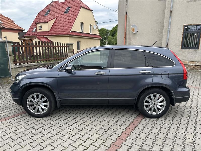 Honda CR-V 2,0 4x4 TOP TAŽNÉ - fotka 8 z 24