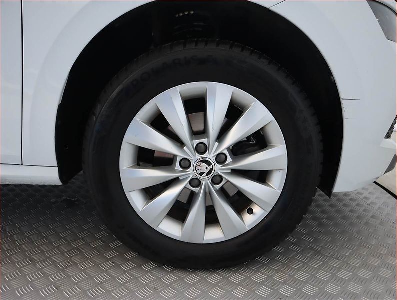 Škoda Kamiq (2021) Ambition 1.0 TSI, Serv.kniha - fotka 15 z 19