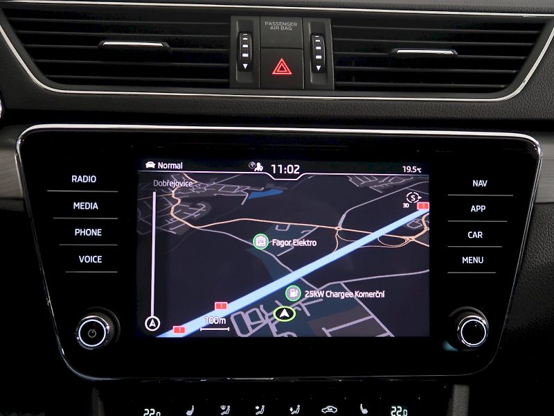 Škoda Superb (2022) STYLE 2.0TDI 147KW 4x4 DSG TAŽ - fotka 25 z 40