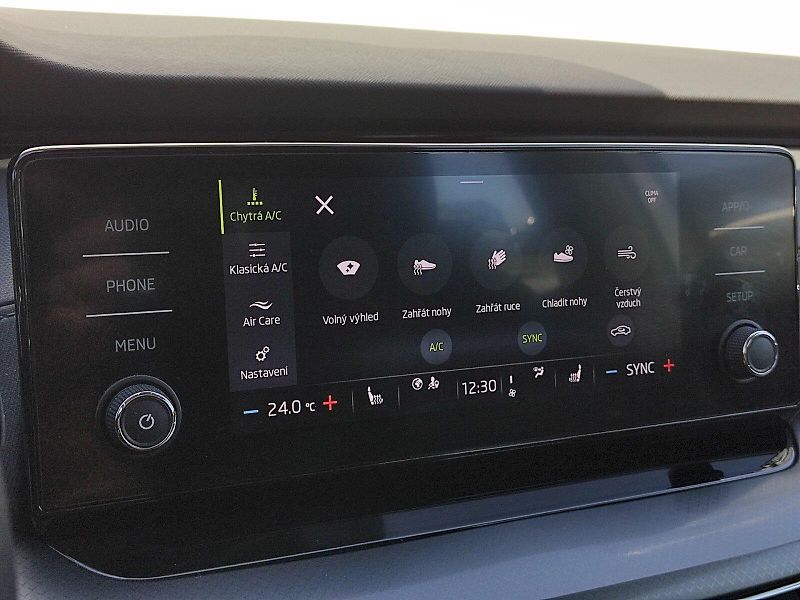 Škoda Octavia (2022) Combi Ambition Plus 2,0 Tdi 85 - fotka 14 z 35