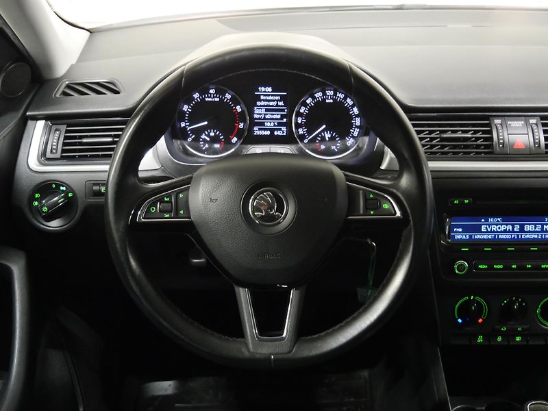 Škoda Rapid - fotka 13 z 23