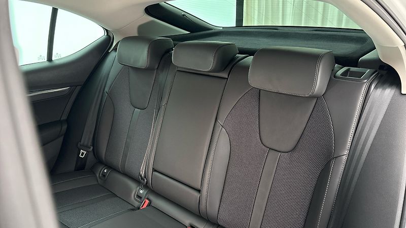 Škoda Octavia 2.0 TDI Style - fotka 16 z 27