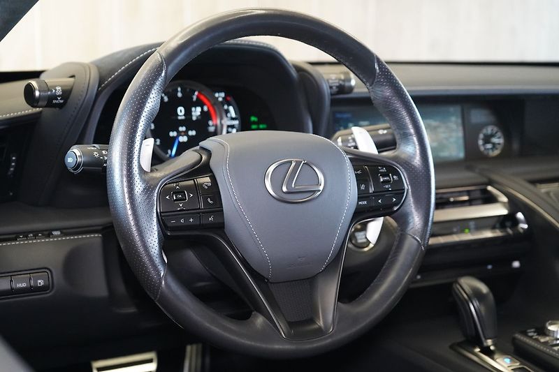 Lexus LC 500 Sport+ 351 kW - fotka 25 z 40