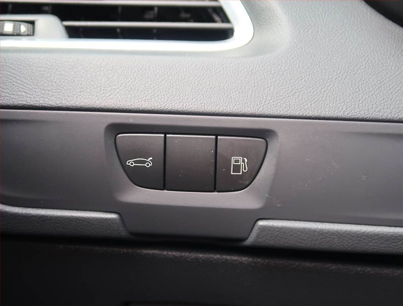 Peugeot 508 (2014) 2.0 HDi, Automat, Navi - fotka 22 z 22