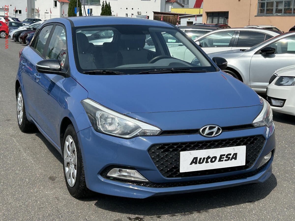 Hyundai i20 1.2i, 1.maj,ČR, servis.kniha