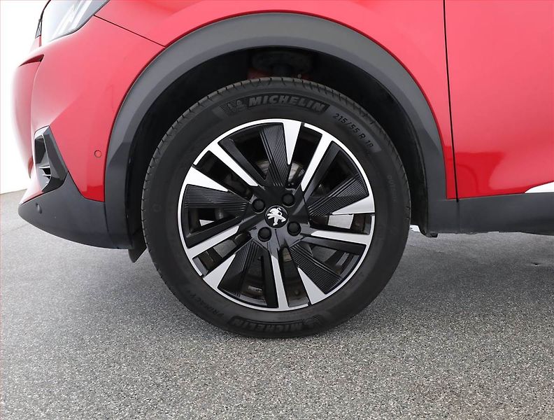 Peugeot 2008 (2022) GT Line 1.2 PureTech, Automat - fotka 19 z 19