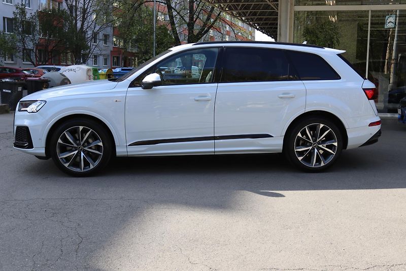 Audi Q7 NENÍ MOŽNÝ ODPOČET DPH - fotka 15 z 49