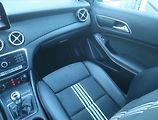 Mercedes-Benz Třídy A (2017) AMG line A 180, Kůže, Navi - náhled 8