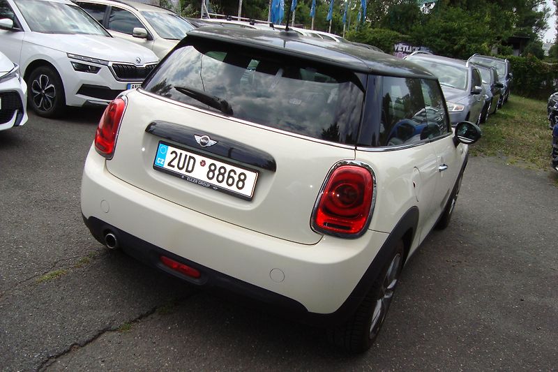 Mini Cooper (2017) 1.5 D, AUTOMAT - fotka 7 z 66