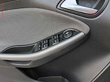 Ford Focus (2012) 1.6TDCi, AC, tempo, park.sist - náhled 12