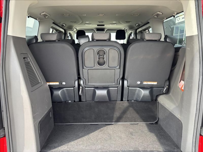 Ford Tourneo Custom 2,0 EcoBlue 125Wk Titanium L1 - fotka 11 z 37