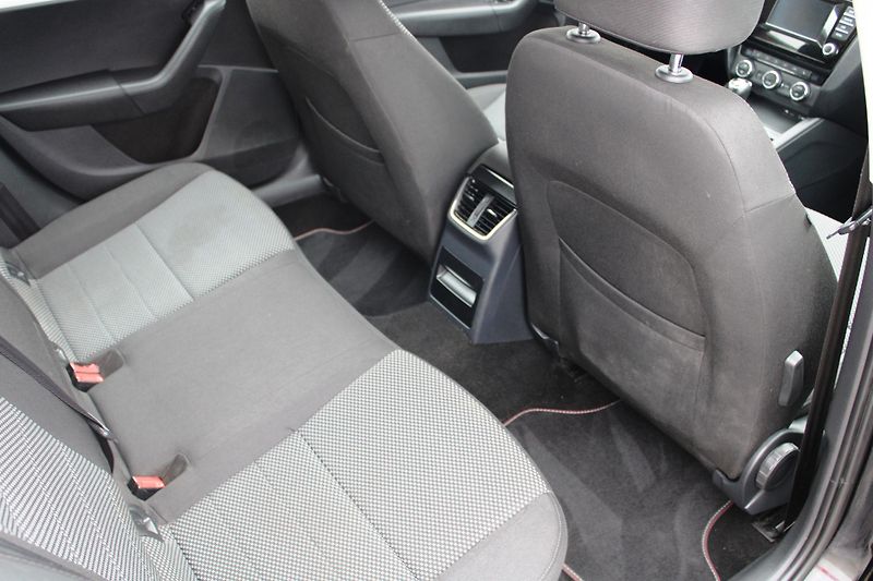 Škoda Octavia (2013) 2,0TDI NAVI KLIMA TEMPOMAT ALU - fotka 11 z 19