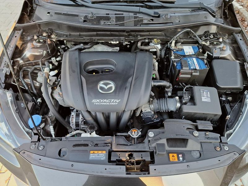 Mazda 2 1.5 benzin Rezervace - fotka 18 z 46