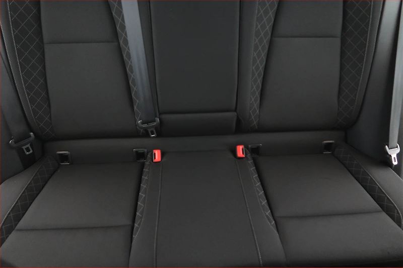 Audi A4 (2009) 2.0 TDI, Xenony, Tempomat - fotka 8 z 15