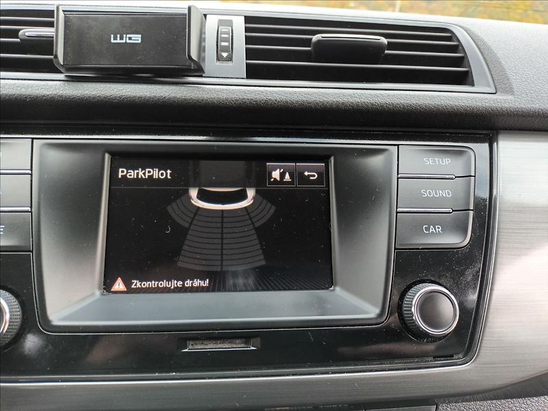 Škoda Fabia 1,0 TSI,81KW,DIGIKLIMA,TEMPOMA - fotka 32 z 35
