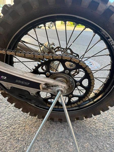 KTM 250 SX-F (2023) 2023 - fotka 7 z 7