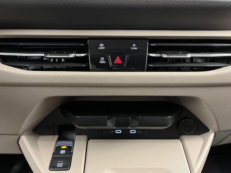 Volkswagen Multivan 2.0TDI DSG LIFE EDITION, ASSIS - fotka 24 z 30