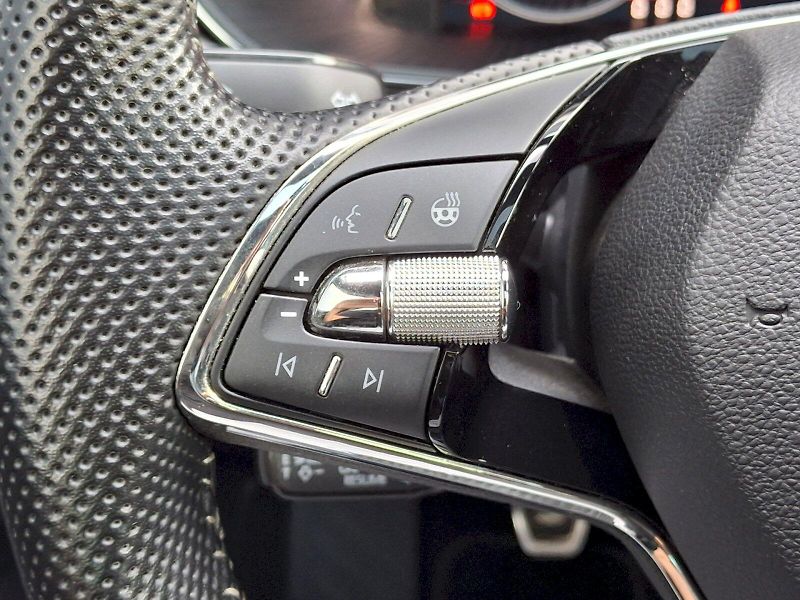 Škoda Superb (2023) Sportline 1.5TSi 110kW - fotka 18 z 35