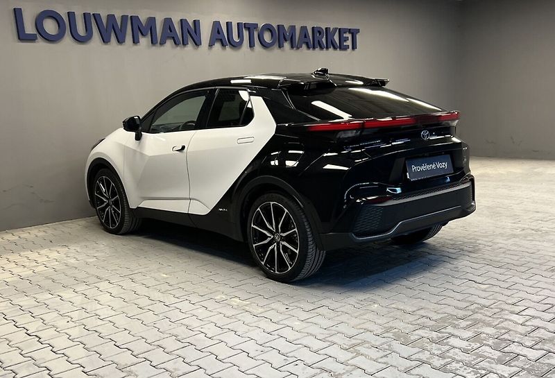 Toyota C-HR HYBRID AT AWD GR SPORT PREMIER - fotka 18 z 19