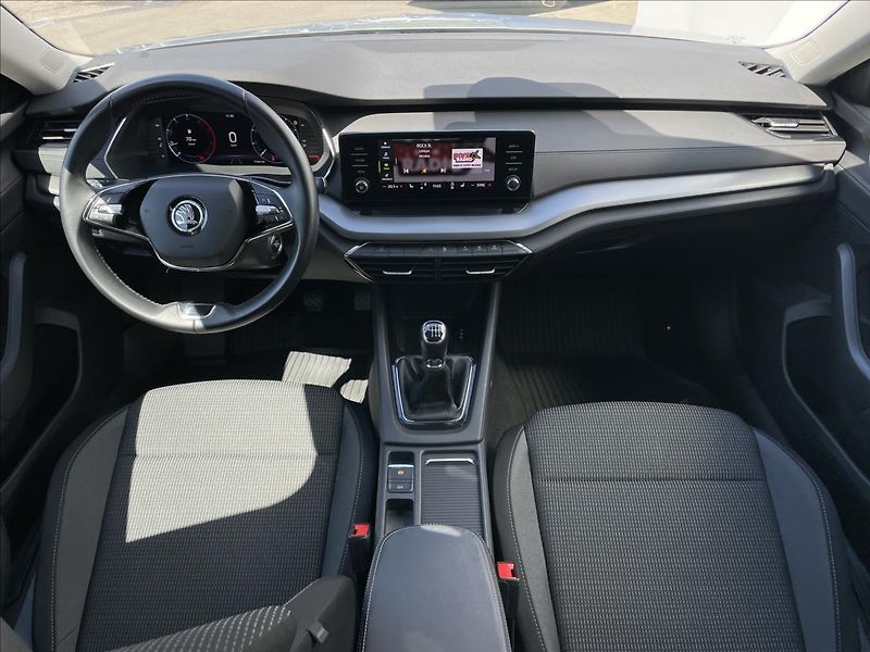 Škoda Octavia 2,0 TDI Combi Ambition Plus - fotka 6 z 22