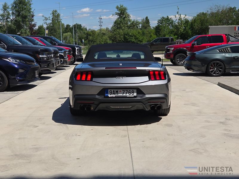 Ford Mustang (2024) - fotka 5 z 8