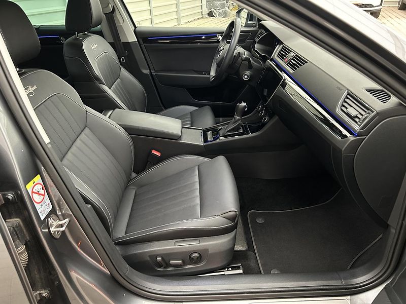 Škoda Superb 2.0 TDI L & K - fotka 27 z 29